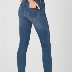 DSTLD midrise skinny in medium indigo wash